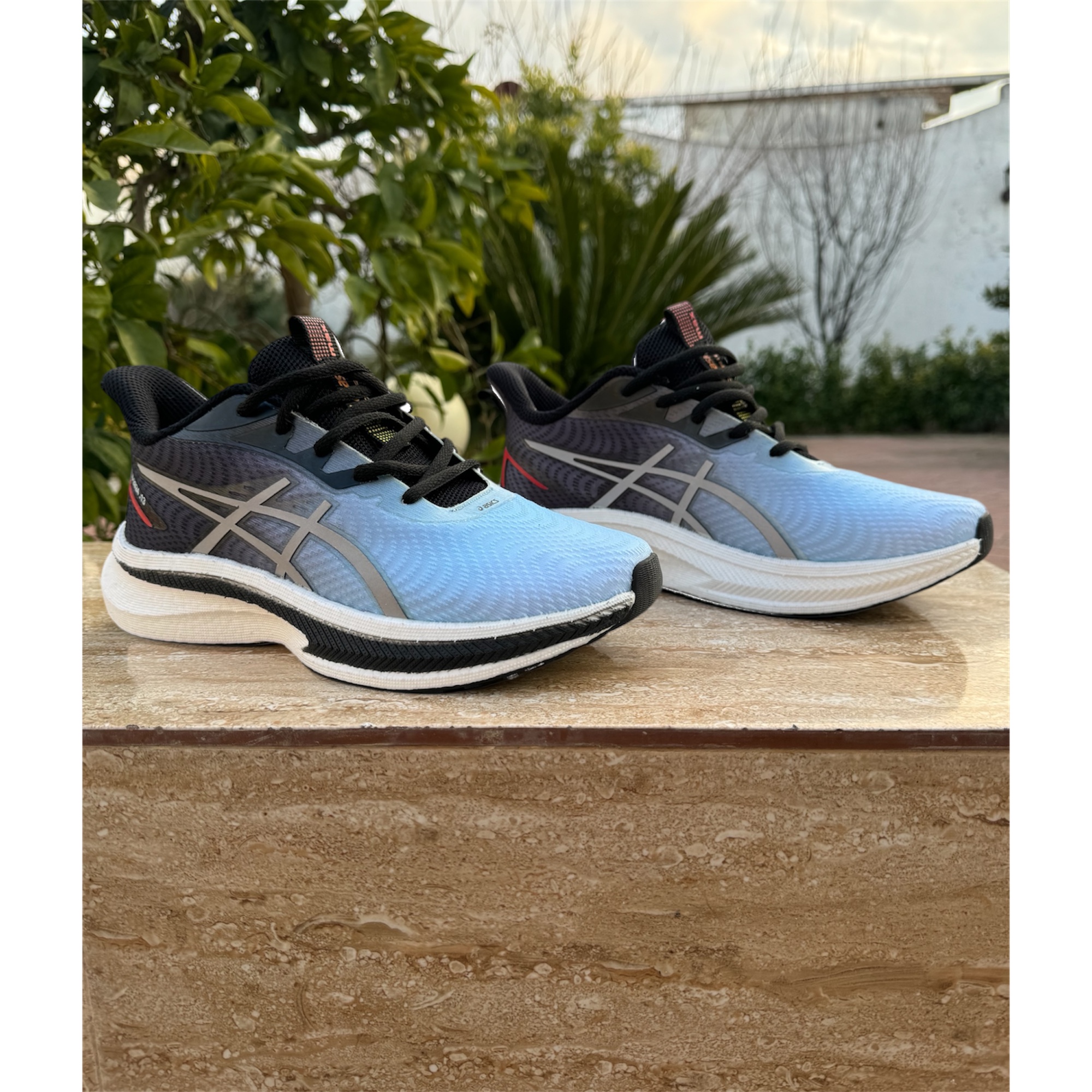 کتونی راحتی اسیکس