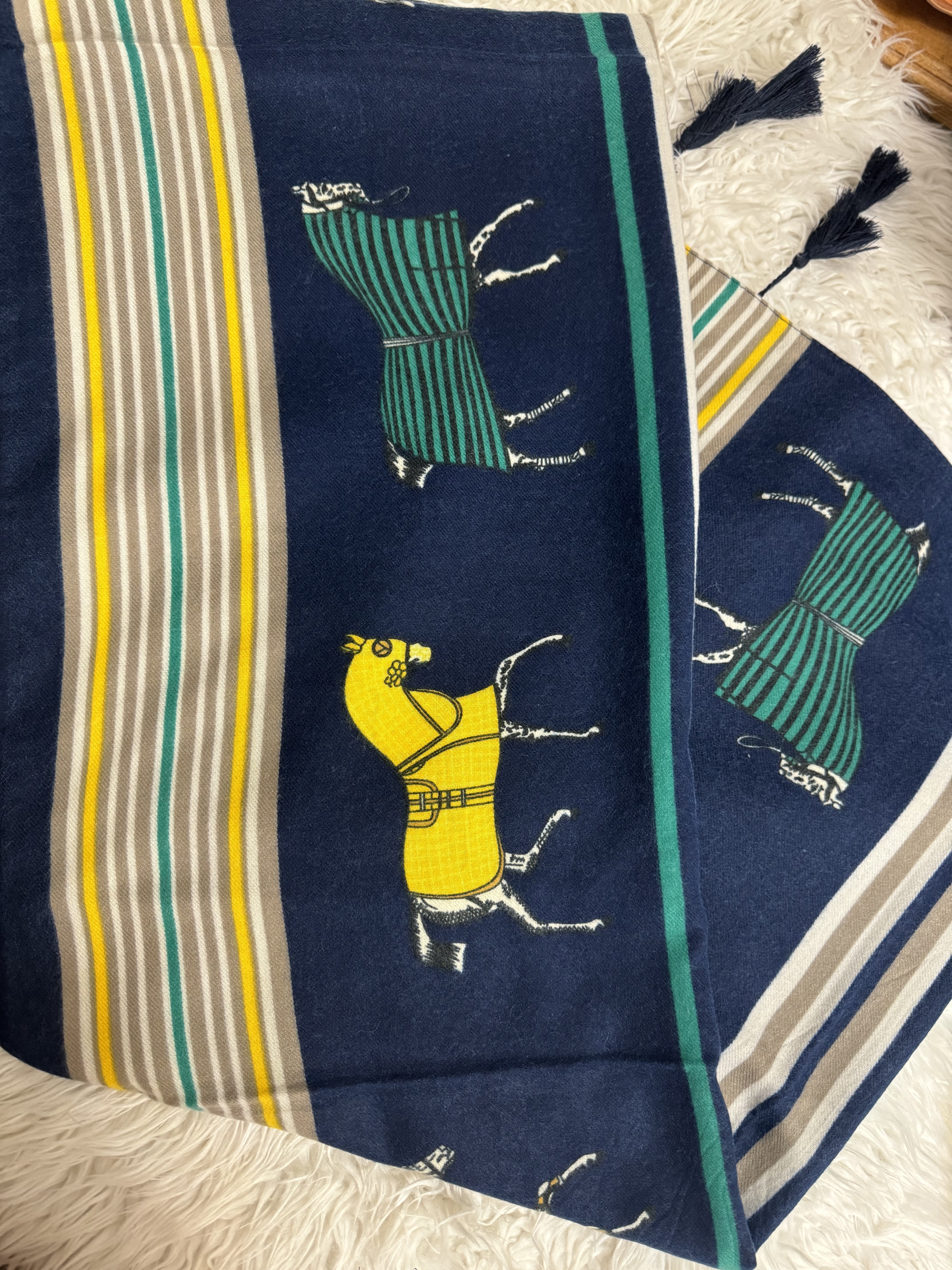 شال موهر هرمس