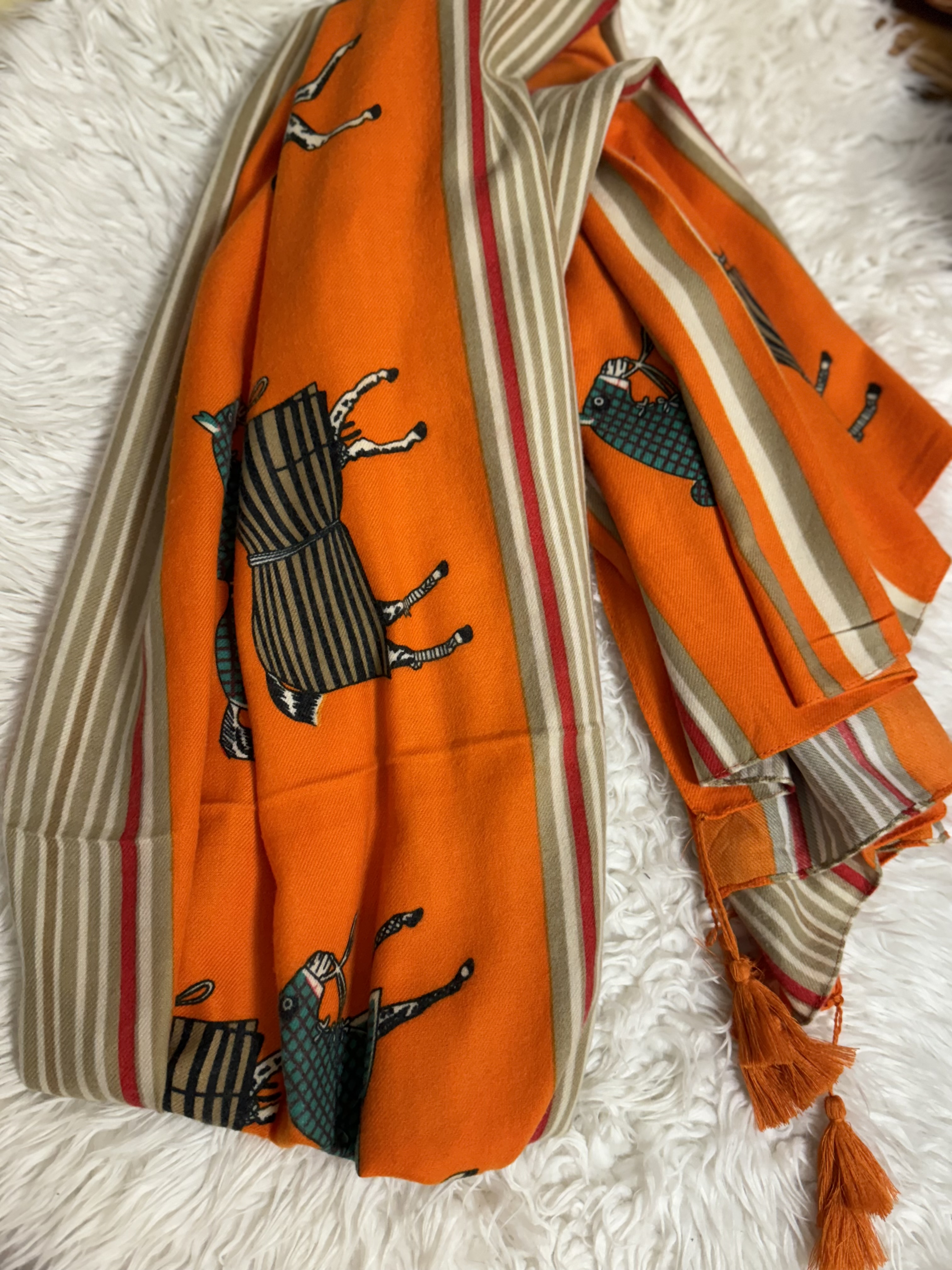 شال موهر هرمس