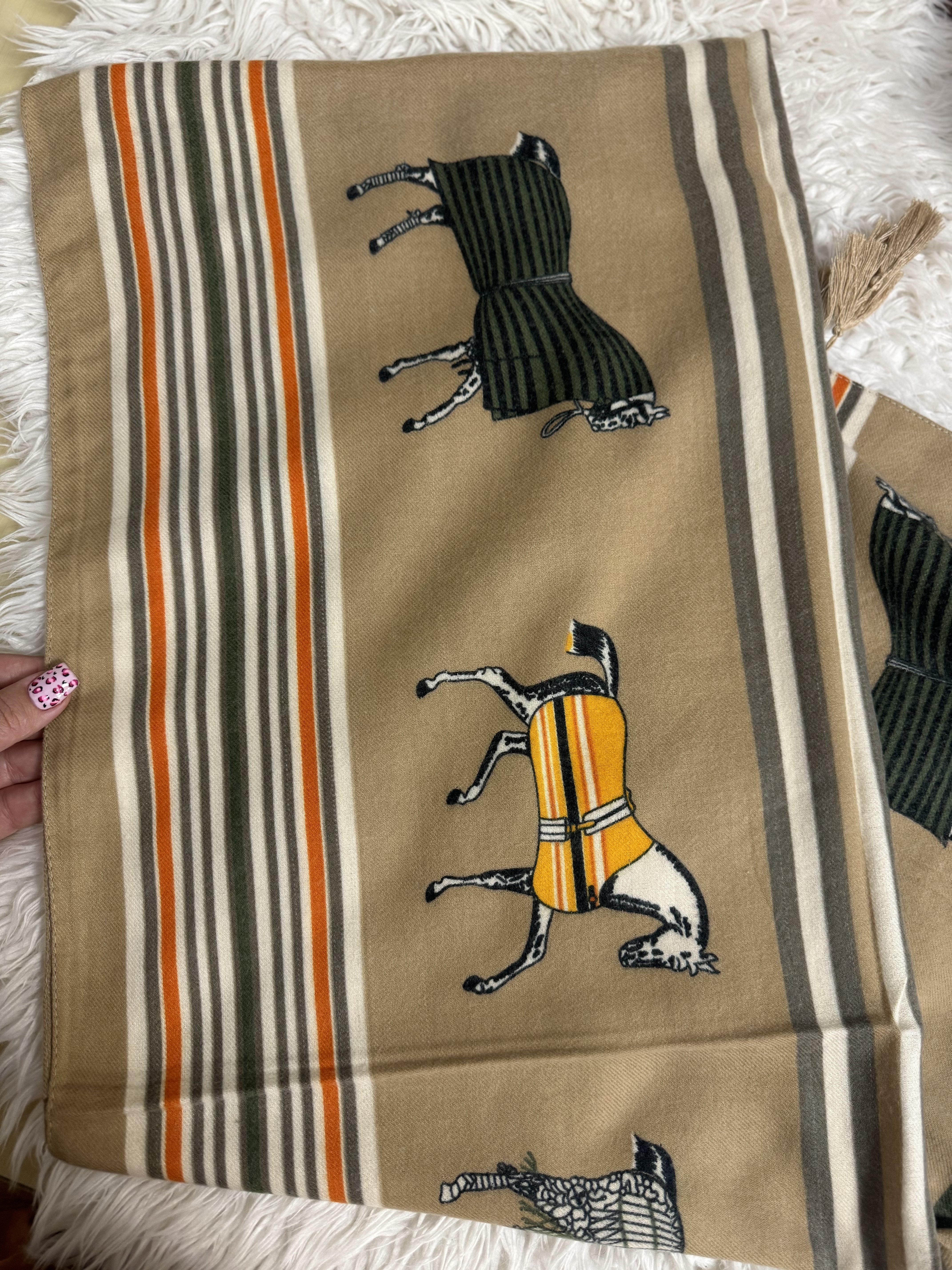 شال موهر هرمس