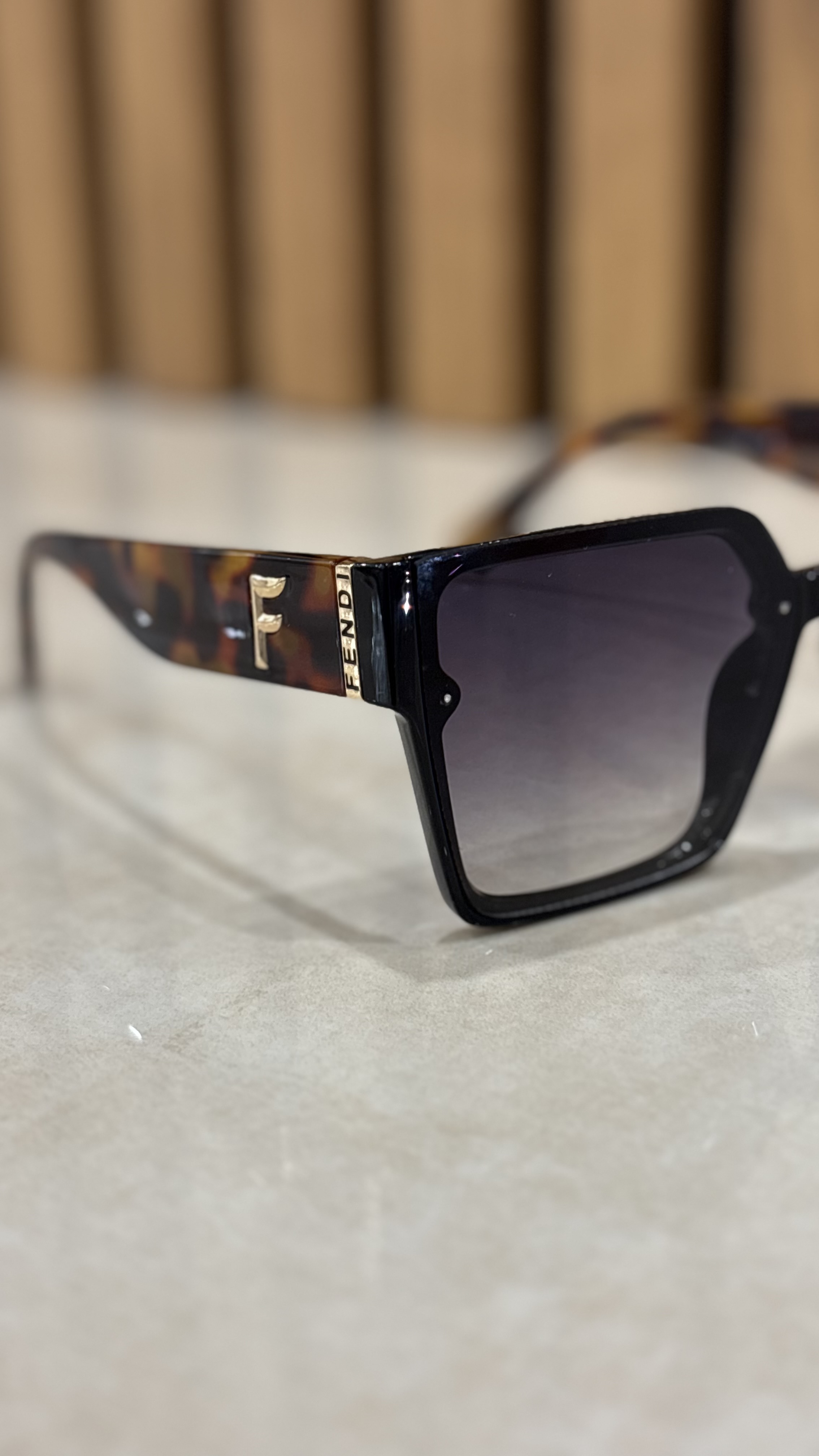 عینک آفتابی