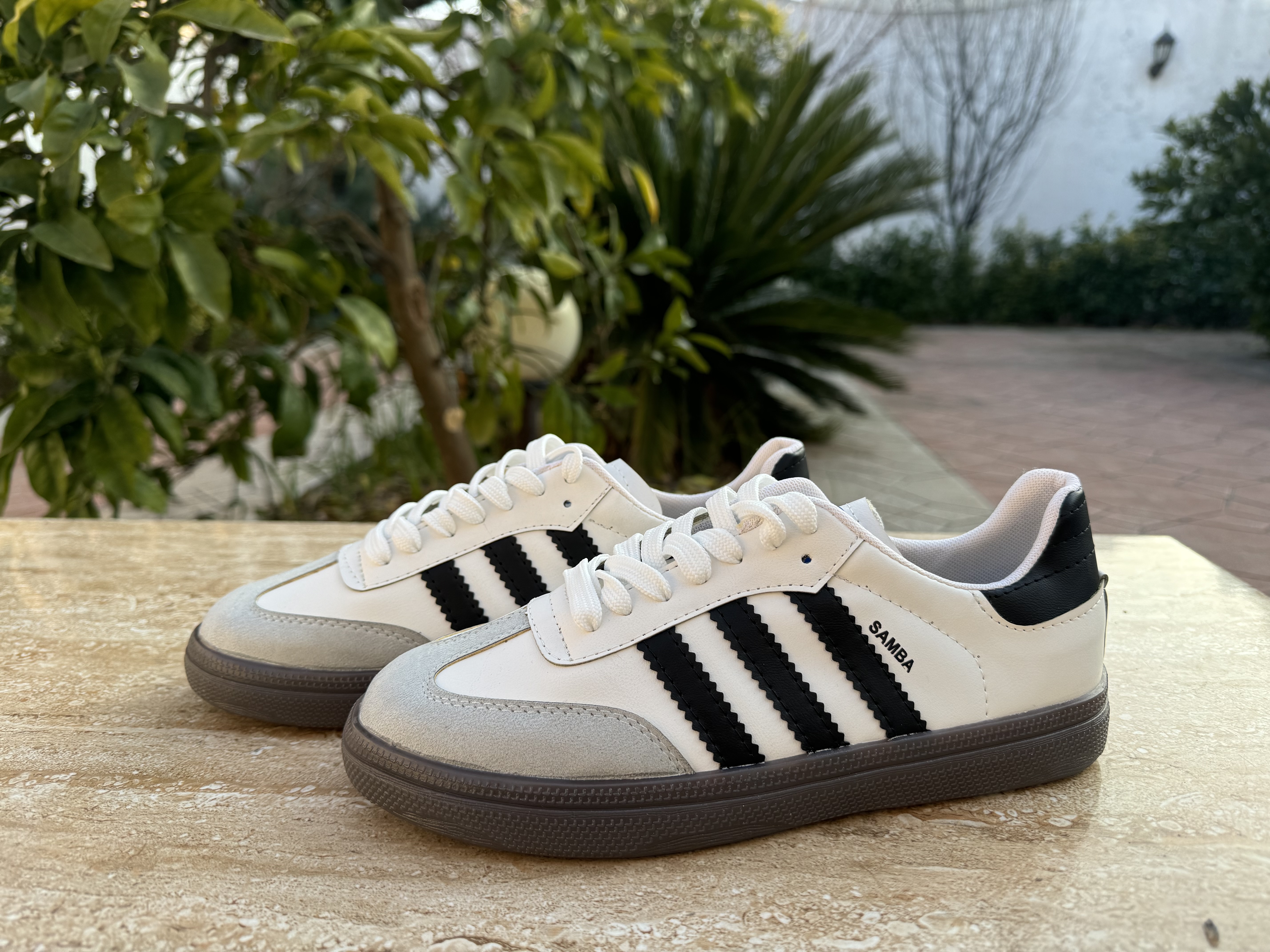 کتونی آدیداس طرح سامبا