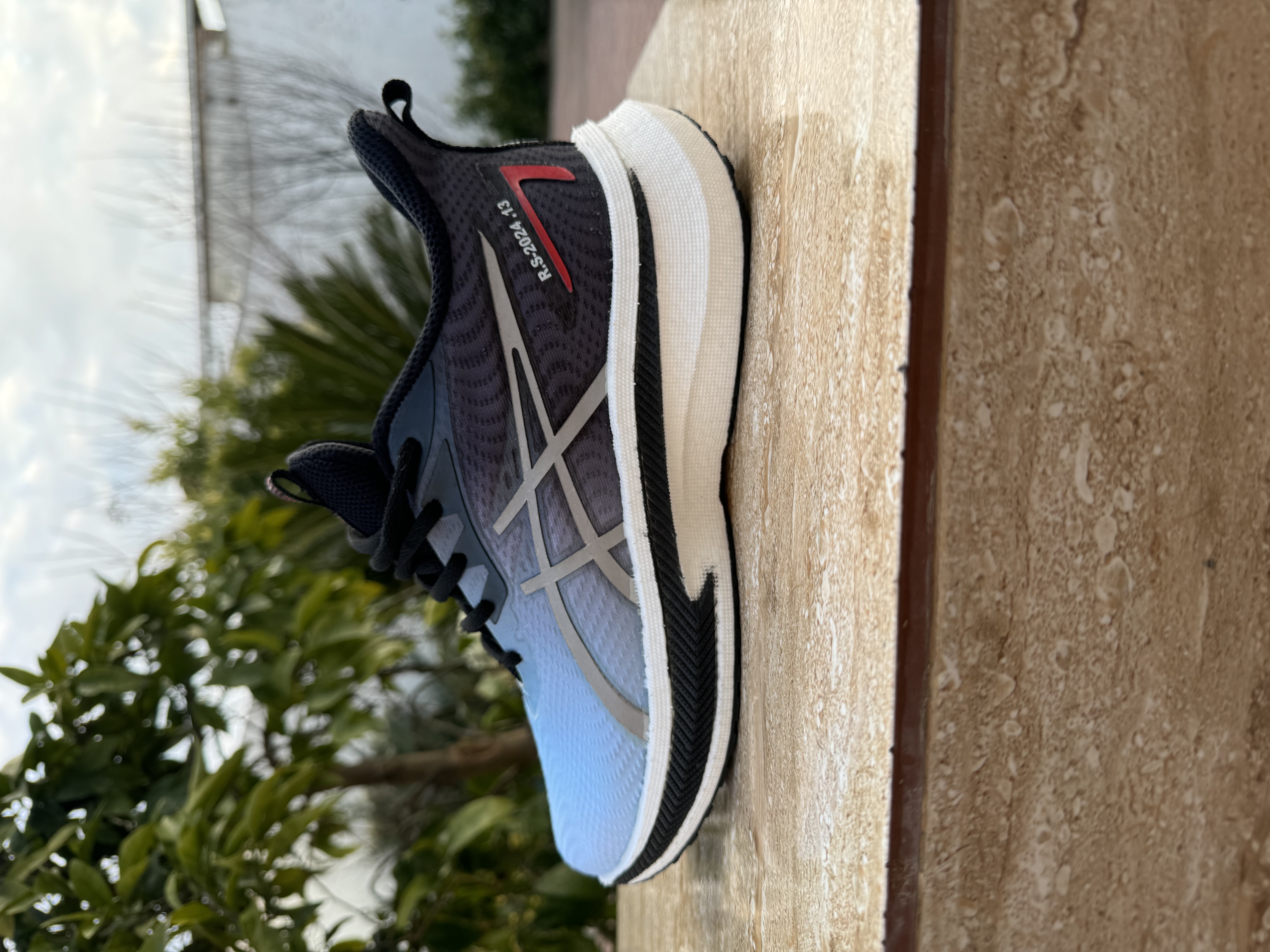 کتونی راحتی اسیکس