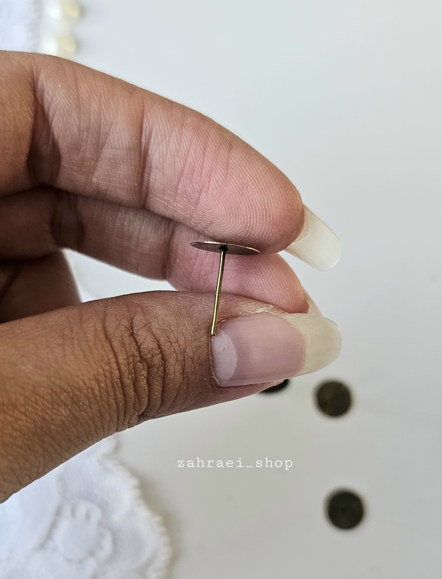 گوشواره میخی خام