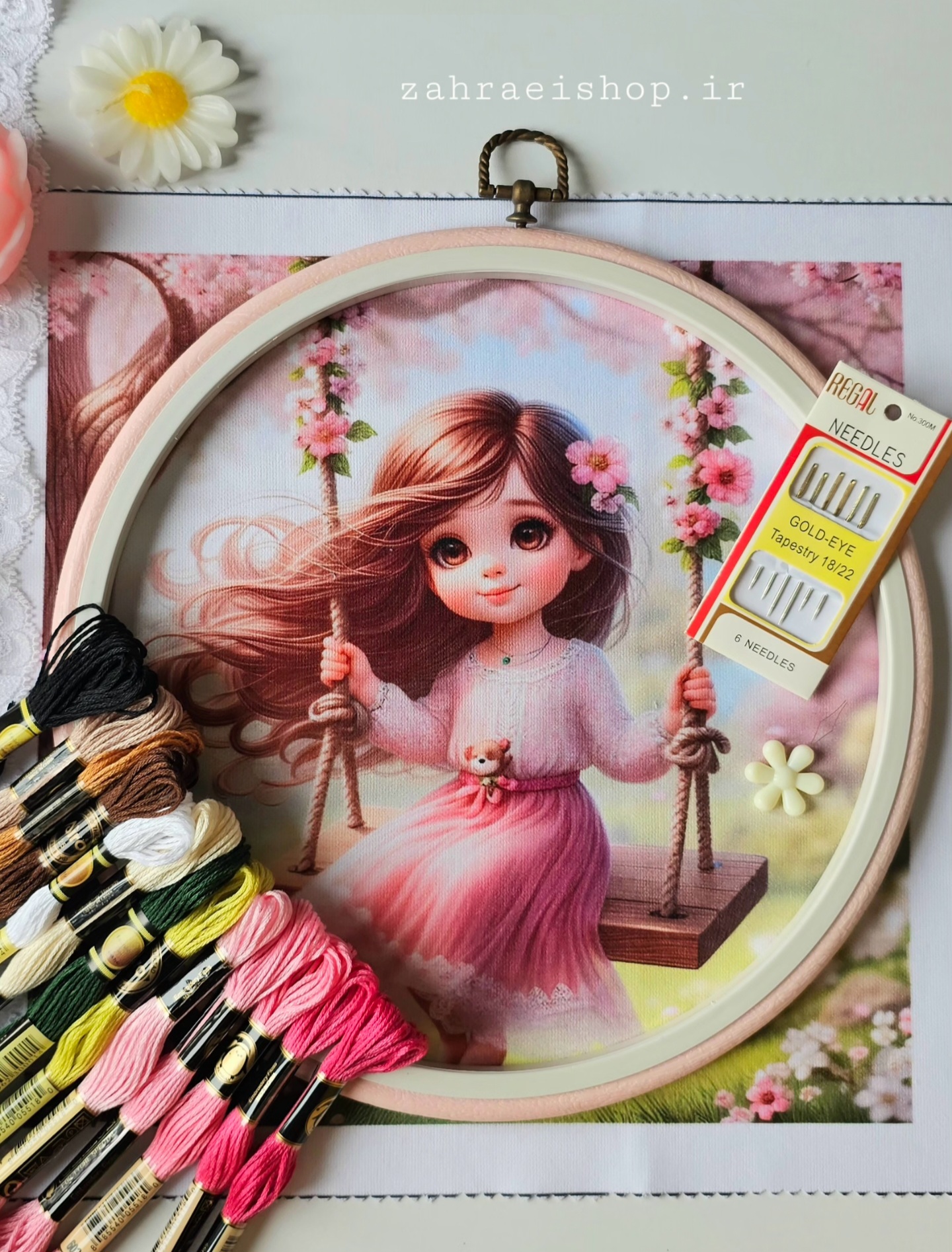 پک آماده گلدوزی طرح دختدک تاب سوار