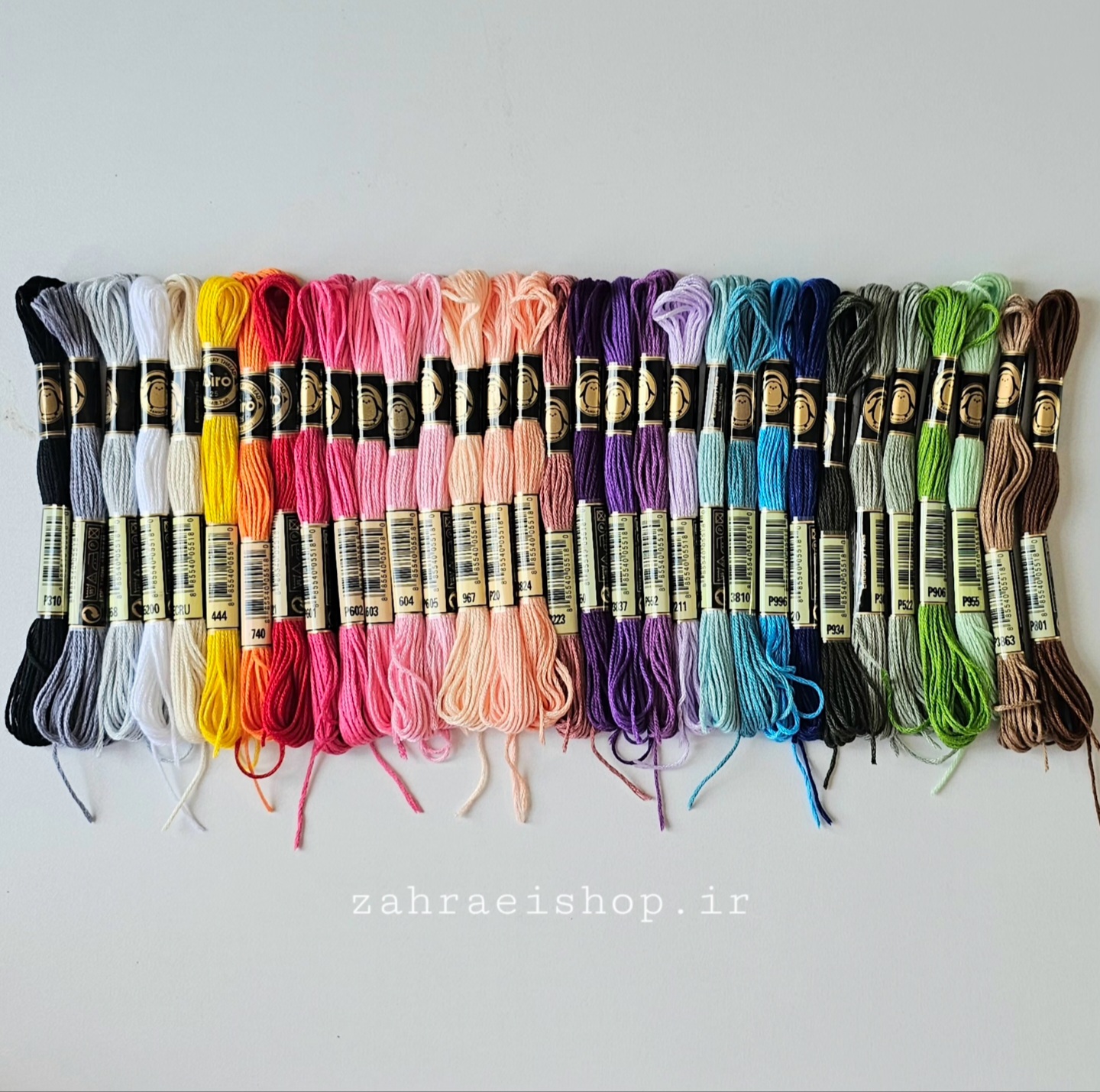 نخ گلدوزی برند پنگوئن کلاف  ۸متری